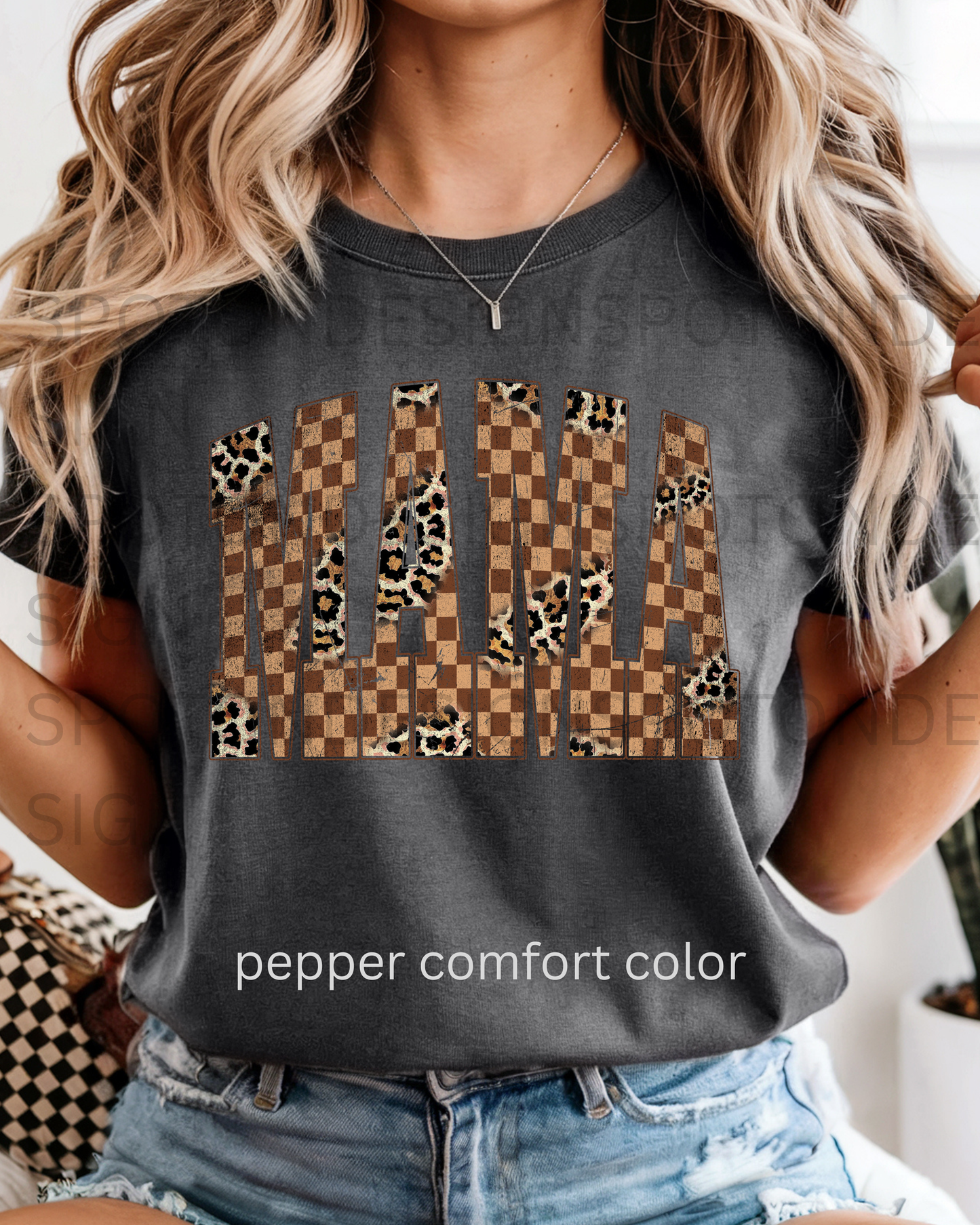Mama Checkered Retro Tee