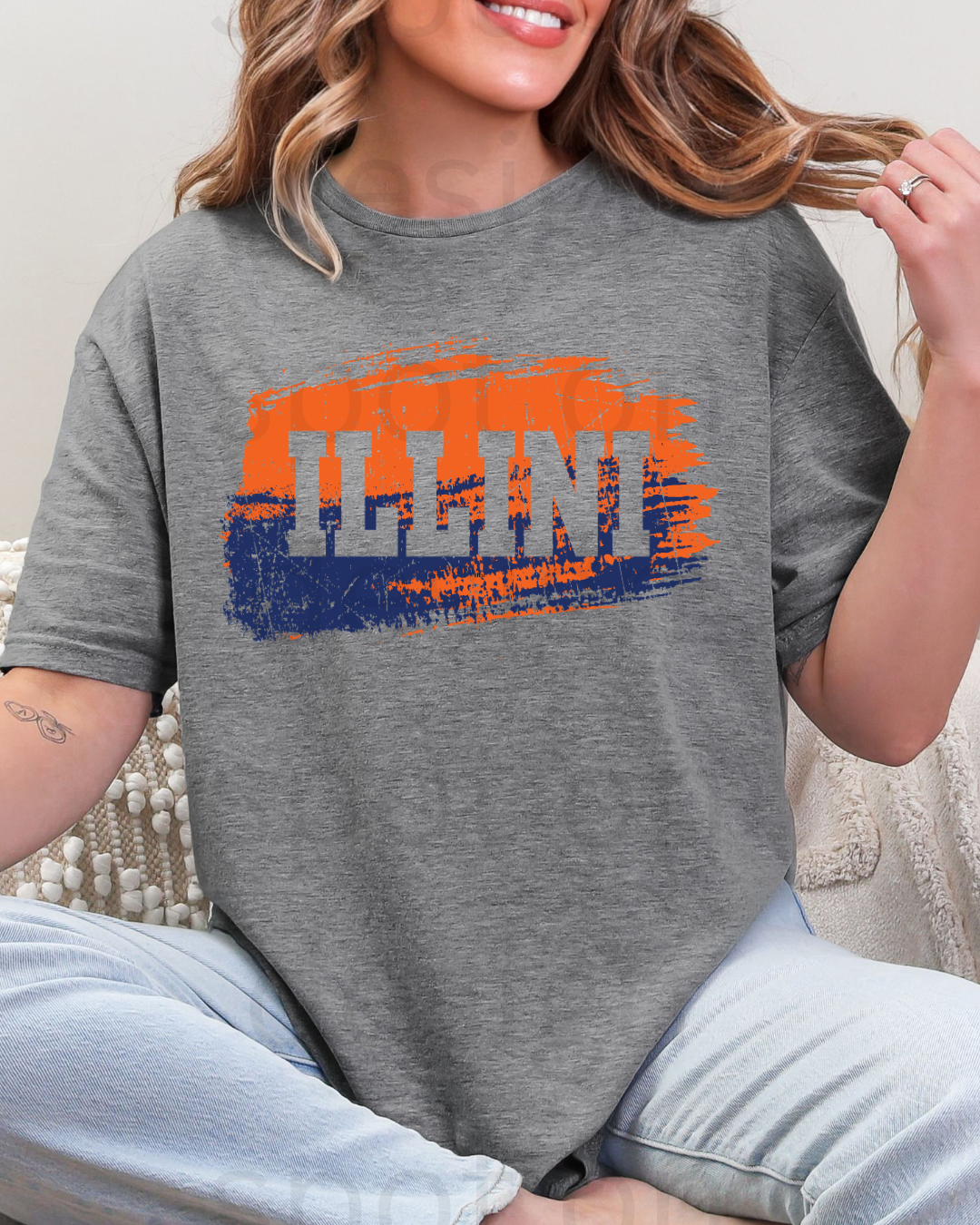 Illini Brush Stroke Design Tee